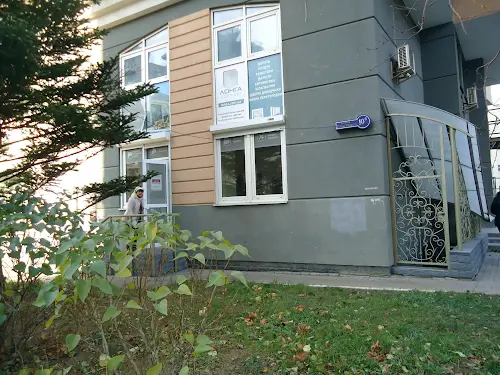 комерційна за адресою Раисы Окипной, 10 б