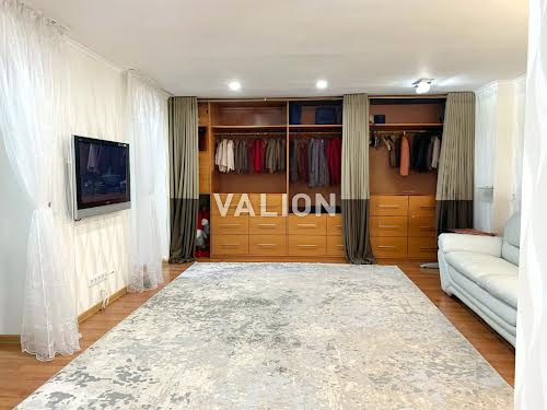 квартира по адресу Анны Ахматовой ул., 5
