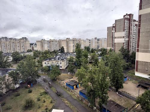 квартира по адресу Червоной Калины просп. (Владимира Маяковского), 72-Б
