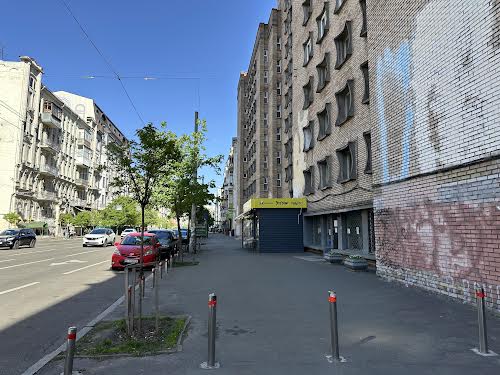 комерційна за адресою Саксаганського, 45