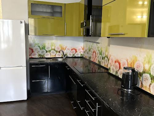 квартира за адресою Академіка Глушкова просп., 9-В