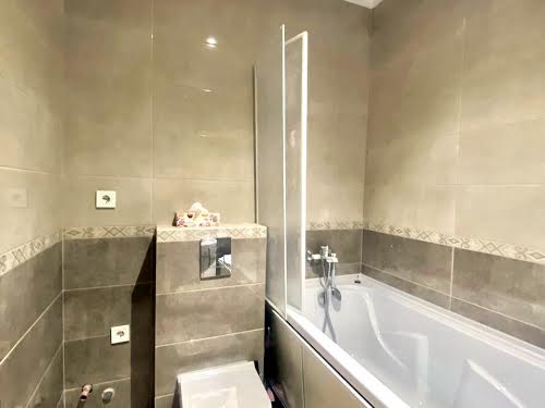 квартира за адресою Патріарха Мстислава Скрипника вул., 48-А