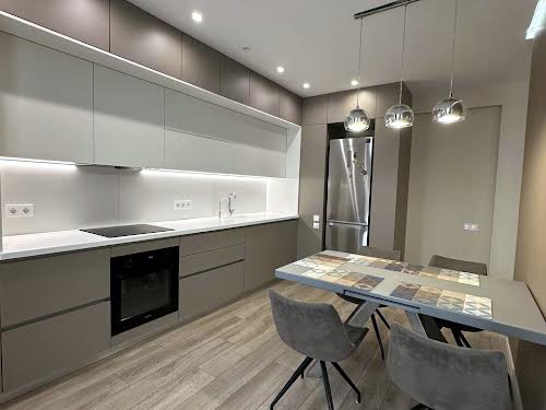 квартира за адресою Регенераторна вул., 4
