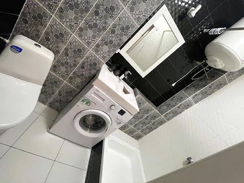 квартира за адресою Богдана Хмельницького вул., 32