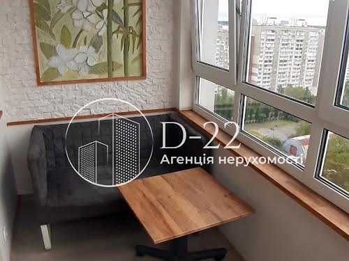 квартира по адресу Ревуцкого ул., 7-В