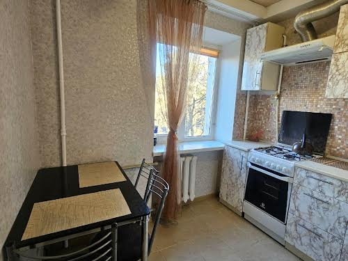 квартира за адресою Краснова вул., 7