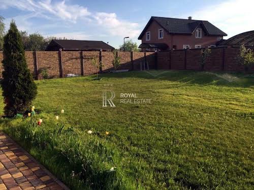 будинок за адресою с. Романків, Соснова вул.