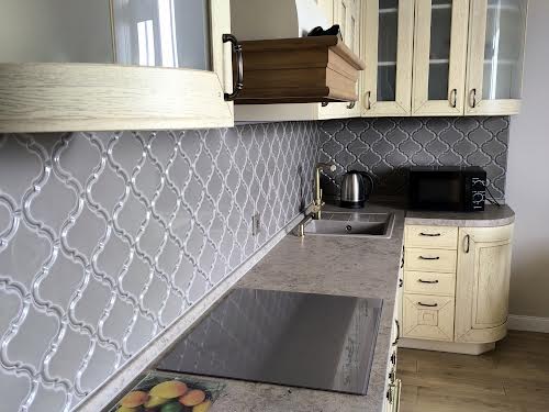 квартира за адресою Рея Бредбері вул., 2