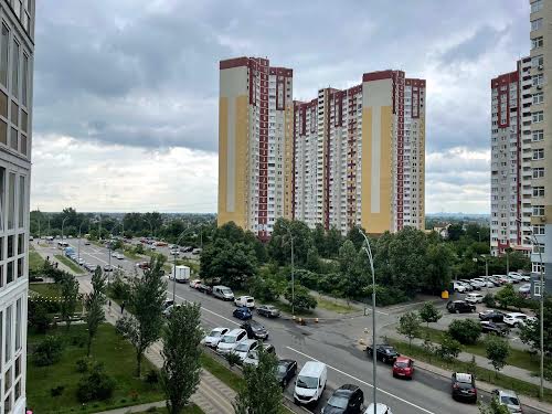 квартира за адресою Софії Русової вул., 7