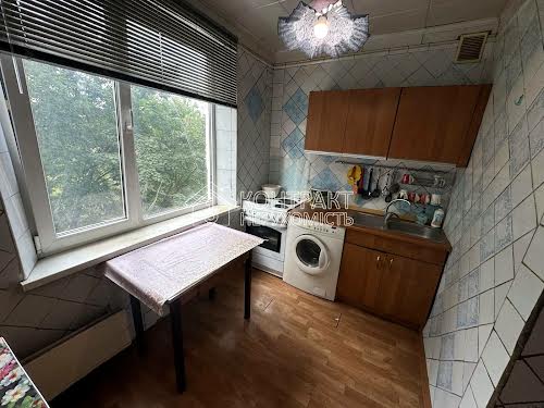 квартира за адресою Амосова вул. (Корчагінців), 36