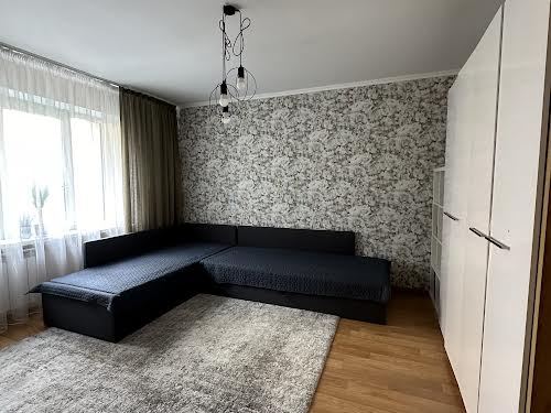 квартира по адресу Драгоманова ул., 5