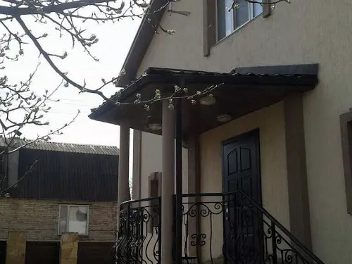 будинок за адресою Центральна вул.