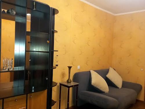 квартира за адресою Бережанська вул., 13