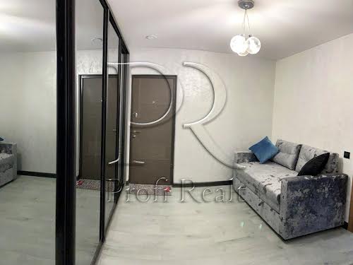 квартира за адресою Ревуцького вул., 54