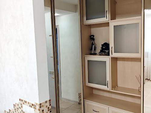 квартира за адресою Дніпровська набережна вул., 7-А