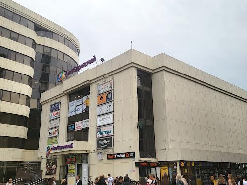 комерційна за адресою Євгена Сверстюка вул. (Марини Раскової), 2б