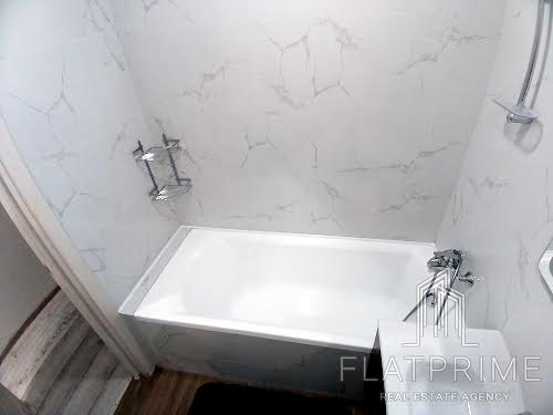 квартира за адресою Регенераторна вул., 4