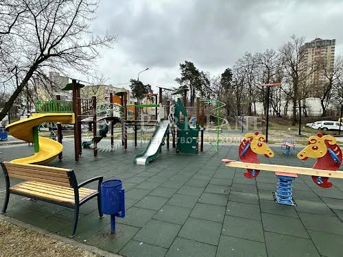 квартира за адресою Василя Стуса вул., 7-Б