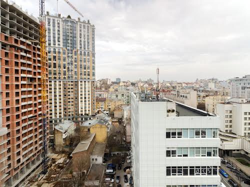 квартира за адресою Антоновича вул. (Горького), 44