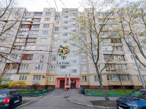 квартира за адресою Микільсько-Слобідська вул., 6/2