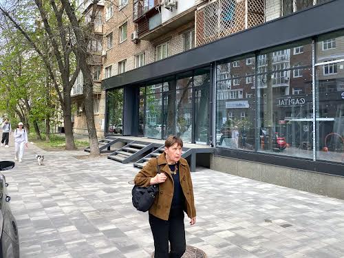комерційна за адресою Академіка Філатова вул., 1/22