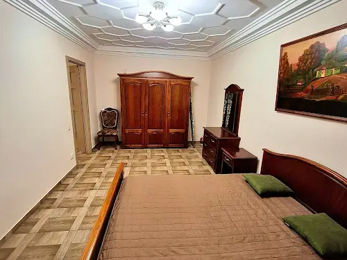 квартира за адресою Шовковична вул., 20
