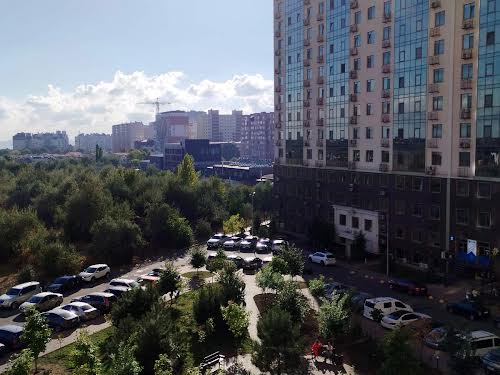 квартира за адресою Академіка Сахарова вул., 3