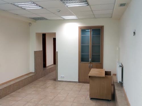 комерційна за адресою Митрополита Василя Липківського вул. (Урицького), 40