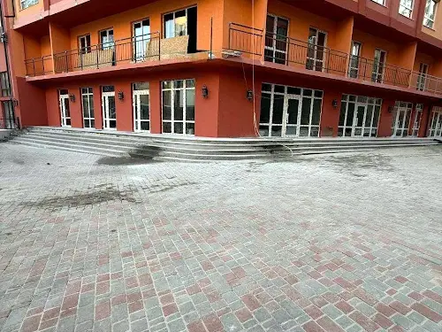 коммерческая по адресу Глубочицкая ул., 17