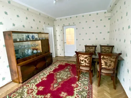 квартира за адресою Академіка Богомольця вул., 8-А