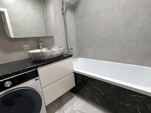 квартира по адресу Радісна, 2