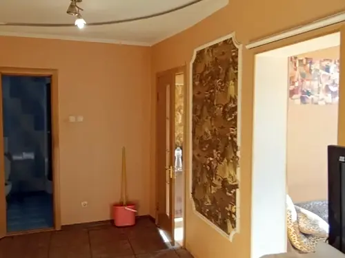 квартира за адресою Дніпровська набережна вул., 19