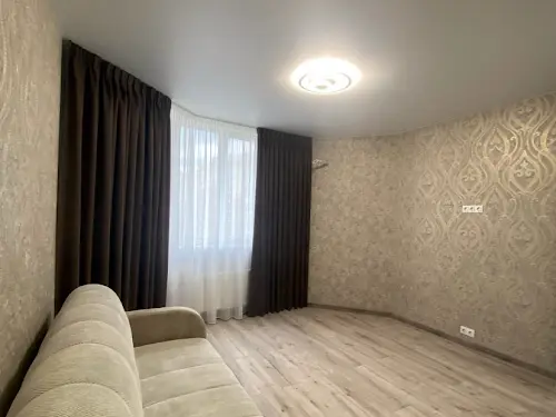 квартира за адресою Корольова вул., 4