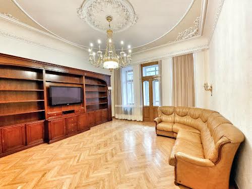 квартира по адресу Институтская ул., 13/4