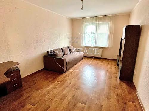 квартира по адресу Ревуцкого ул., 54