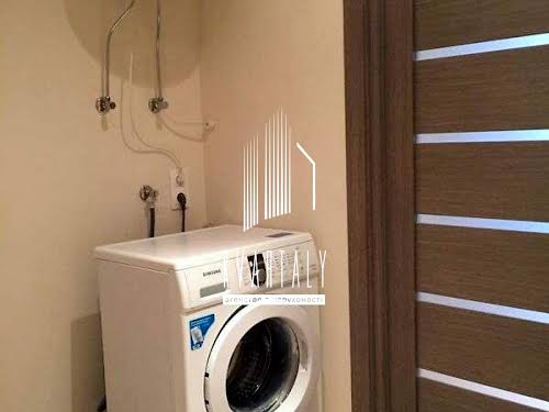 квартира за адресою Миколи Амосова вул., 2