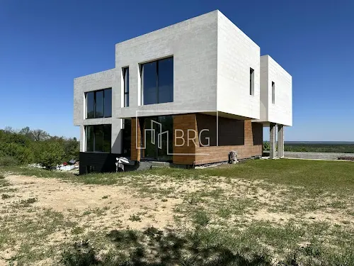 будинок за адресою Ватутіна пров.