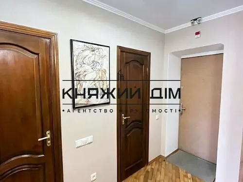 квартира за адресою Драгоманова вул., 44-А