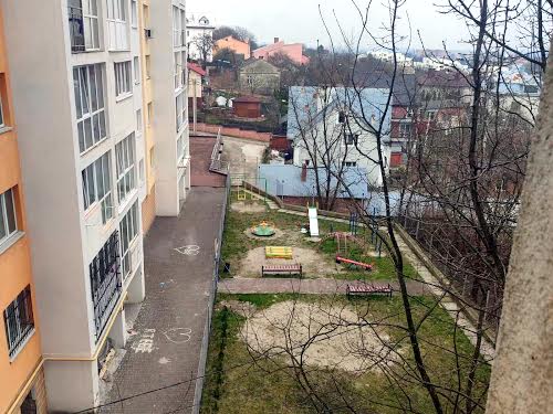 квартира за адресою Кирила Студинського вул., 6