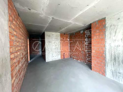квартира за адресою Зарічна вул., 8