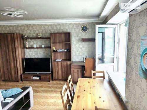 квартира за адресою Леоніда Каденюка просп. (Юрія Гагаріна), 20