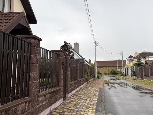 дом по адресу Жасмінова
