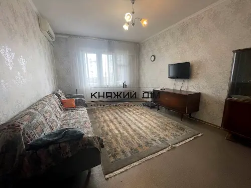 квартира за адресою Ревуцького вул., 18-А