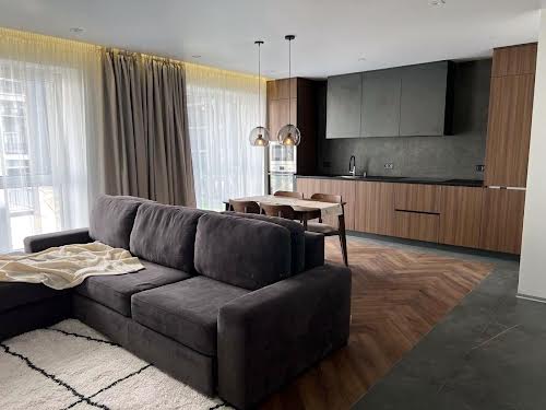 квартира за адресою Залізнична вул., 7