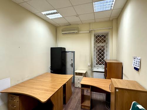 коммерческая по адресу Тарасовская ул., 19