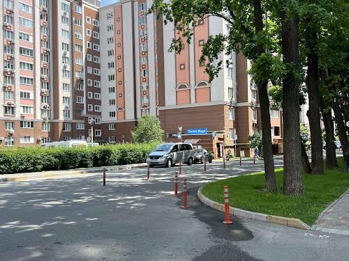 квартира за адресою бул. Лесі Українки, 35