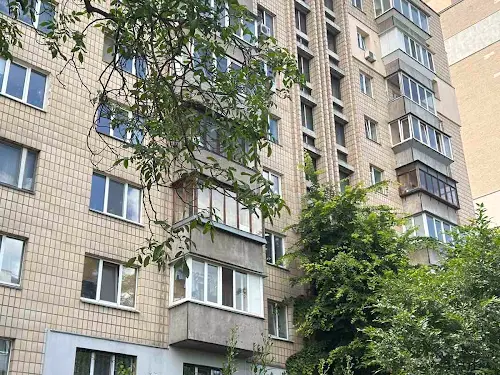 квартира за адресою Стадіонна вул., 13
