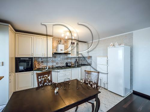 квартира за адресою с. Святопетрівське, Теплична вул., 38
