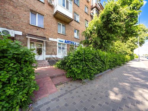 коммерческая по адресу Любомира Гузара просп. (Космонавта Комарова), 38-А