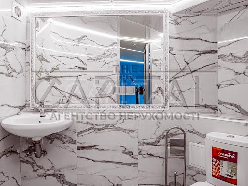 коммерческая по адресу Миколы Бажана просп., 16